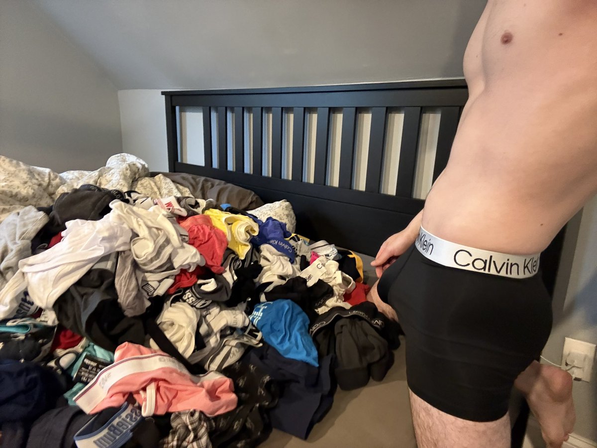 UnderwrTwnk's tweet photo. Is this a normal amount of underwear to have? https://t.co/e0WuHW537R