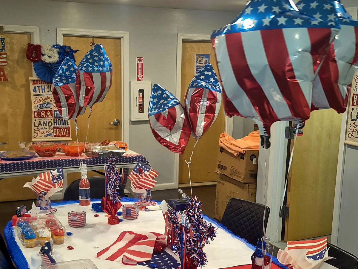 _UniquePeople's tweet photo. This #July4th weekend, Unique People Services' residents and participants across our programs came together to celebrate! We hope everyone had a safe, joyful, and restful holiday weekend. #BronxCommunity #UniquePeopleServices https://t.co/7waN1GFgKu