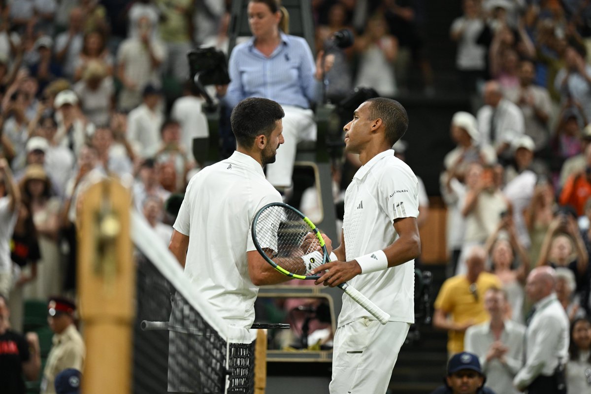 Wimbledon's tweet photo. An effort and run to be proud of, @felixtennis. 

#Wimbledon https://t.co/uGvSCTBYEZ