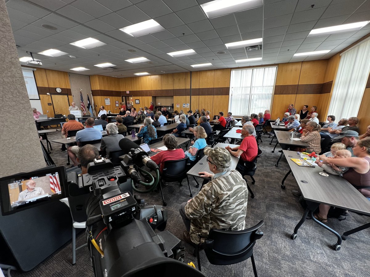 wdiowirt's tweet photo. A packed house tonight as the future of potential data center development in Carlton County takes center stage. The Committee of the Whole is hearing concerns and questions from residents about a proposed moratorium. WDIO's Dillon Morello will have the latest from the discussion https://t.co/vIHcnCbwUo