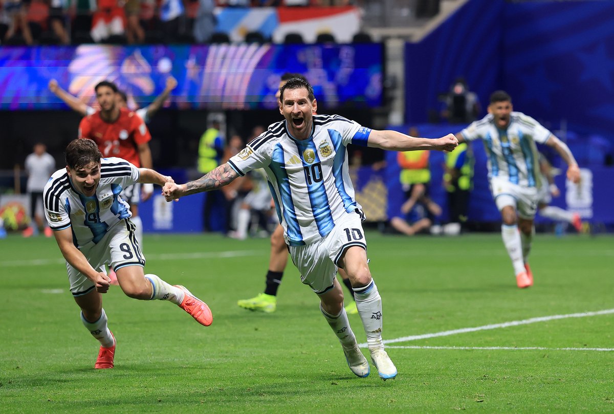 gonzaloferreyr's tweet photo. 🐐🐐🐐 https://t.co/y7W1jNUjXe