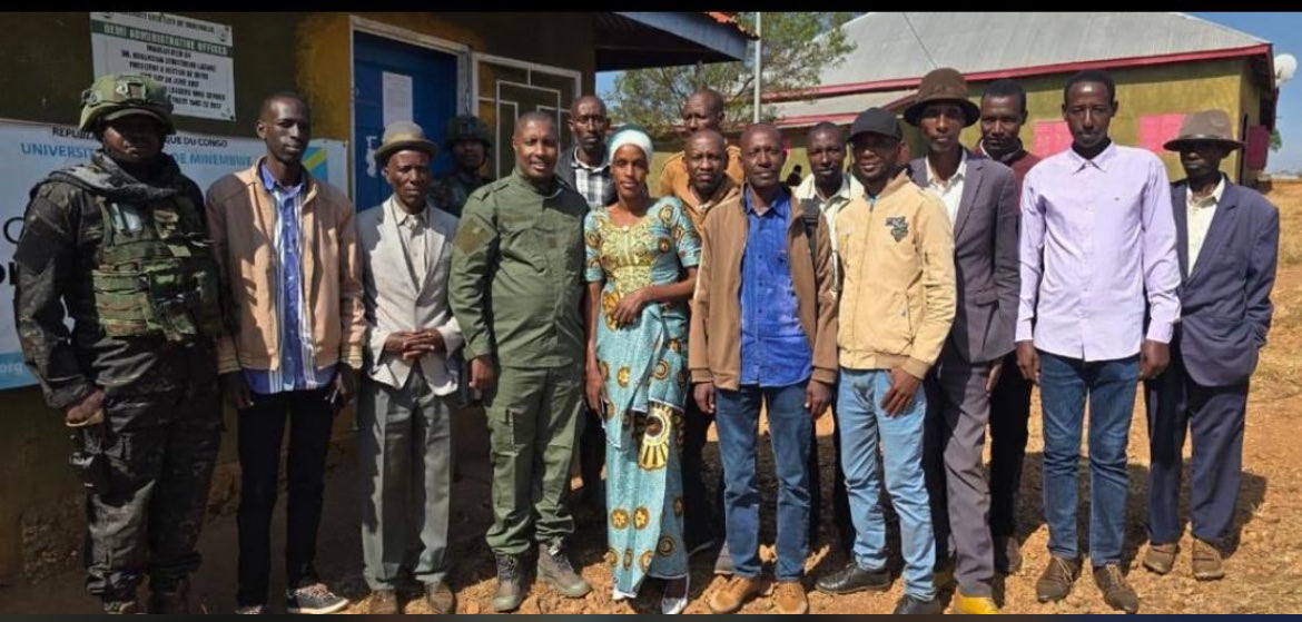 pacifiqueNdayi2's tweet photo. Ceux qui ont misé sur #Rwasaproject devraient se poser mille et une question avec la situation actuel des #Banyamulenge: plus de 2ans avec cette arrogance et alliance avec #Rwasa, insultes aux #Burundais qui osèrent se révolter de cette #cannonisation de ce #genocidaireRecidiviste, ils ne croyaient pas qu'un jour une force capable de réactiver les poursuites contre #Rwasa naitrait, #24ans après #gatumba2004 genocide contre les #tutsisBanyamulenge! On aimerais entendre #DrFreddyKaniki etre appelé #tutsisant ou #superTutsi par #focode et ses équipes de lunchages? #intahagaIrandura @12amorFati @Inkwakuzi2 @MuhireCharles19 @nadine79_nadine @Fidelrugabo @Nzungupmm @kivuutile @rwandan_pundit