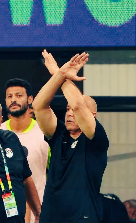 DutchEgyptian's tweet photo. يشتكي من العنصرية اللي معندوش لاعب واحد مسيحي قبطي في فريقه 🤷🏾‍♂️😅☦️

ما أعماكم 🇪🇬☠️👨🏽‍🦯 https://t.co/Hh5i6CZHlz