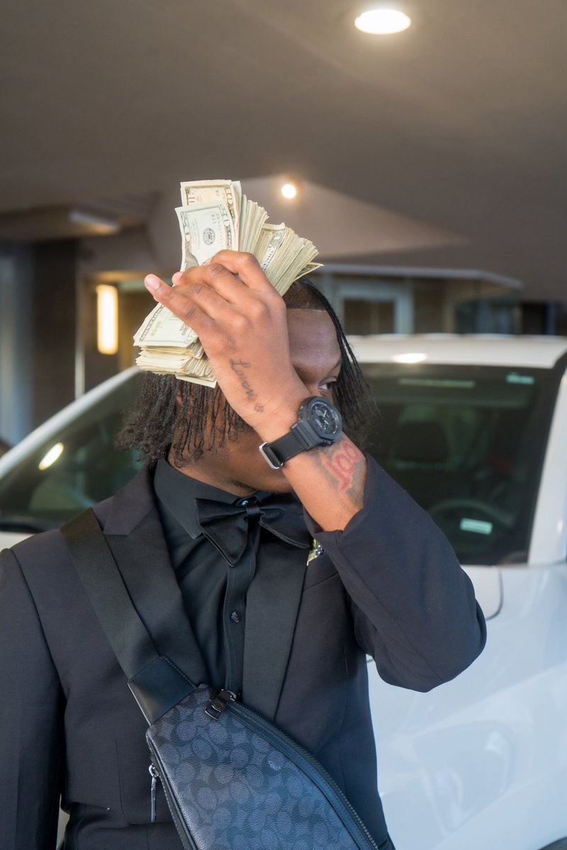 starzxtf's tweet photo. I been paid  I AM THE TRICK https://t.co/qfvvPO6IPR