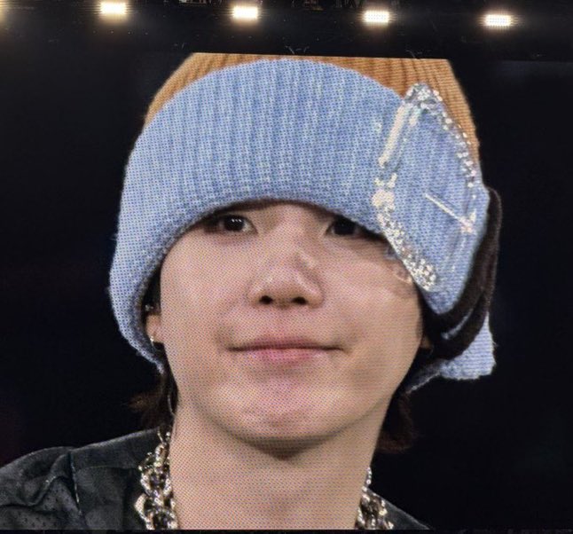 domyoonji's tweet photo. let me not forget my big ass hat buckle https://t.co/3Uld9kH5mf