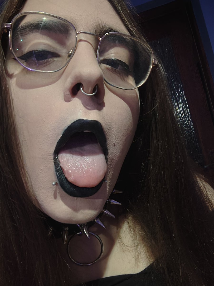 ChasteAlice's tweet photo. Feeling cute and hot, who wants to put me back in my place? :3

#Femboy
#Sissy
#Trans
#TransNSFW
#NSFWtwt
#Submissive
#MorningTease https://t.co/utGeZXWape