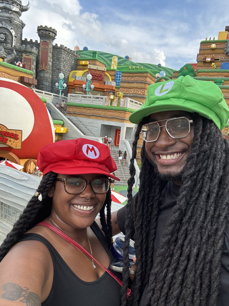DreadheadJuju's tweet photo. Yall don’t know how bad we wanted to come here lmao. This all we was waiting for 😂 https://t.co/BSrQ3v1mWF