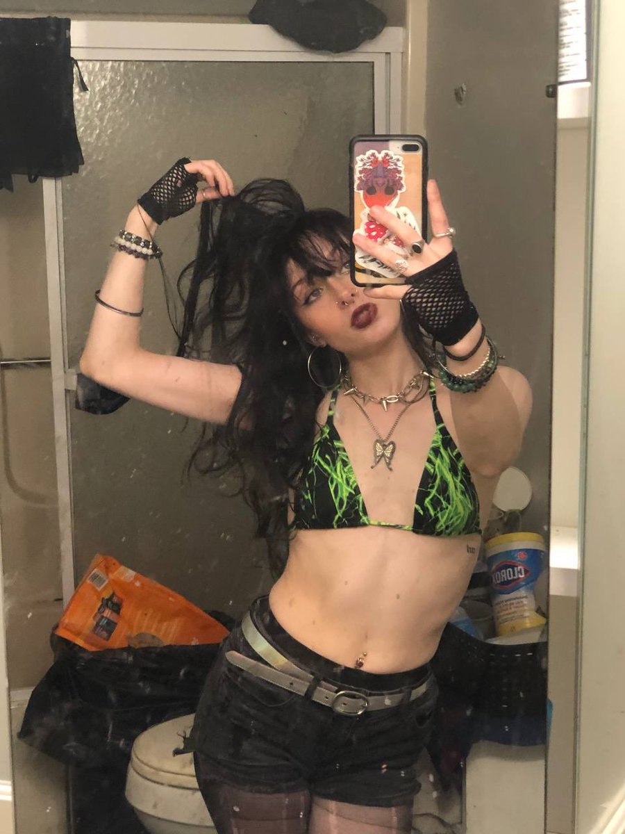 soccerneo1's tweet photo. Cuck wanted his little emo slut exposed 

Send over your slut let me post her and expose that whore like she deserves 
#horny #sexy #sext #goon #wank #exposed #leaks #leak #gf #cuck #tits #ass #wife #feed #nsfw #trade https://t.co/bUQ8ZU6ej8