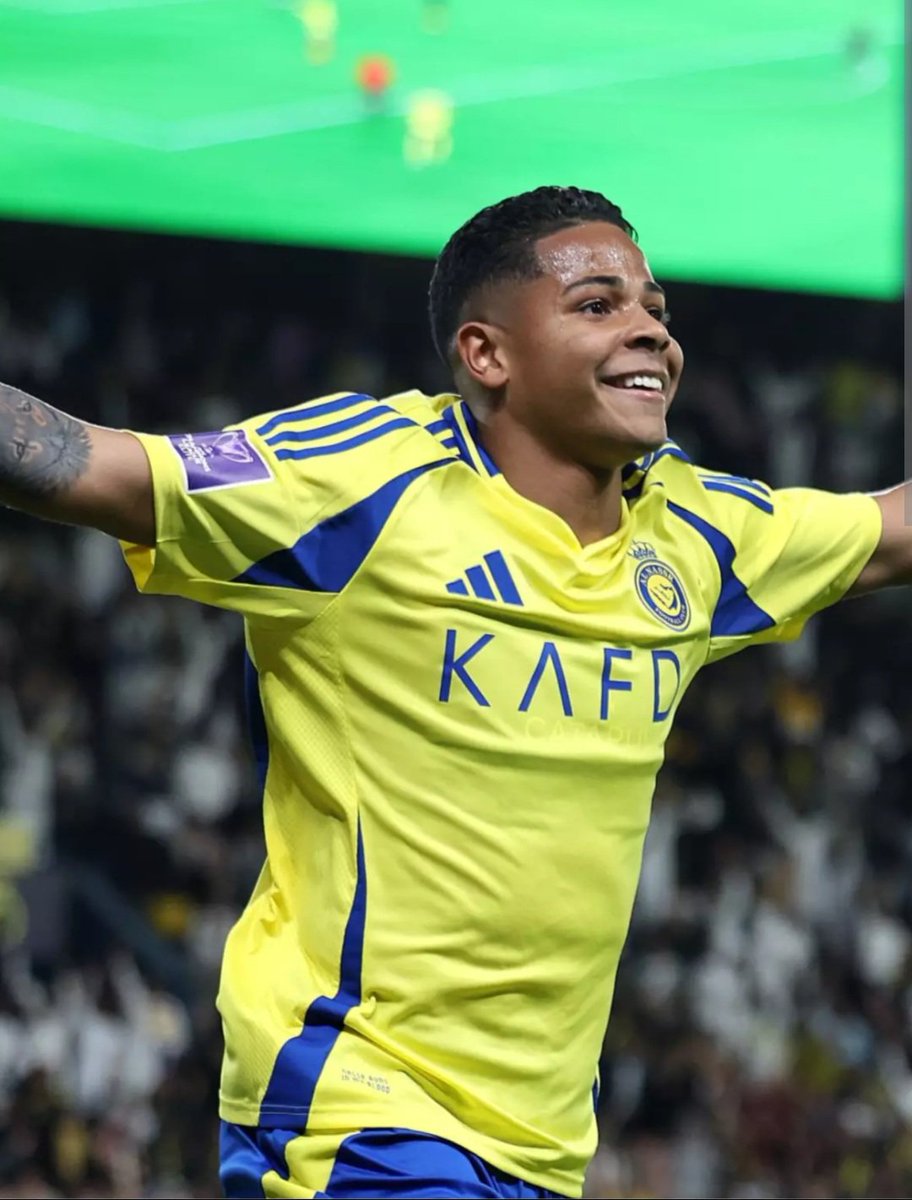 cec_informs_'s tweet photo. 🚨 ATENÇÃO 

A conversa entre Cruzeiro e Al Nassr por Wesley acontece há alguns dias e existe otimismo pela contratação.

O molde ainda está sendo discutido, mas inicialmente a conversa está sendo por empréstimo com opção ou obrigação de compra.

Muitos times procuraram o jogador nas últimas semanas, mas nenhum chegou forte pela contratação.

🗞️ @samuelvenancio