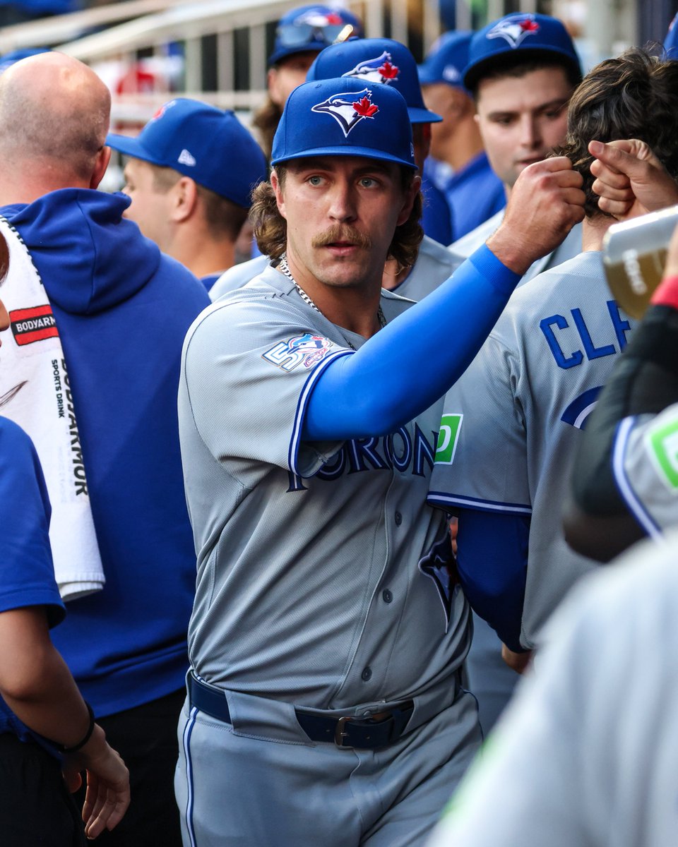 BlueJays's tweet photo. ROSTER MOVES: 

🔹 RHP Chad Dallas recalled from Triple-A and will be active tonight

🔹 OF Yohendrick Piñango optioned to Triple-A https://t.co/VojjpXpEWk
