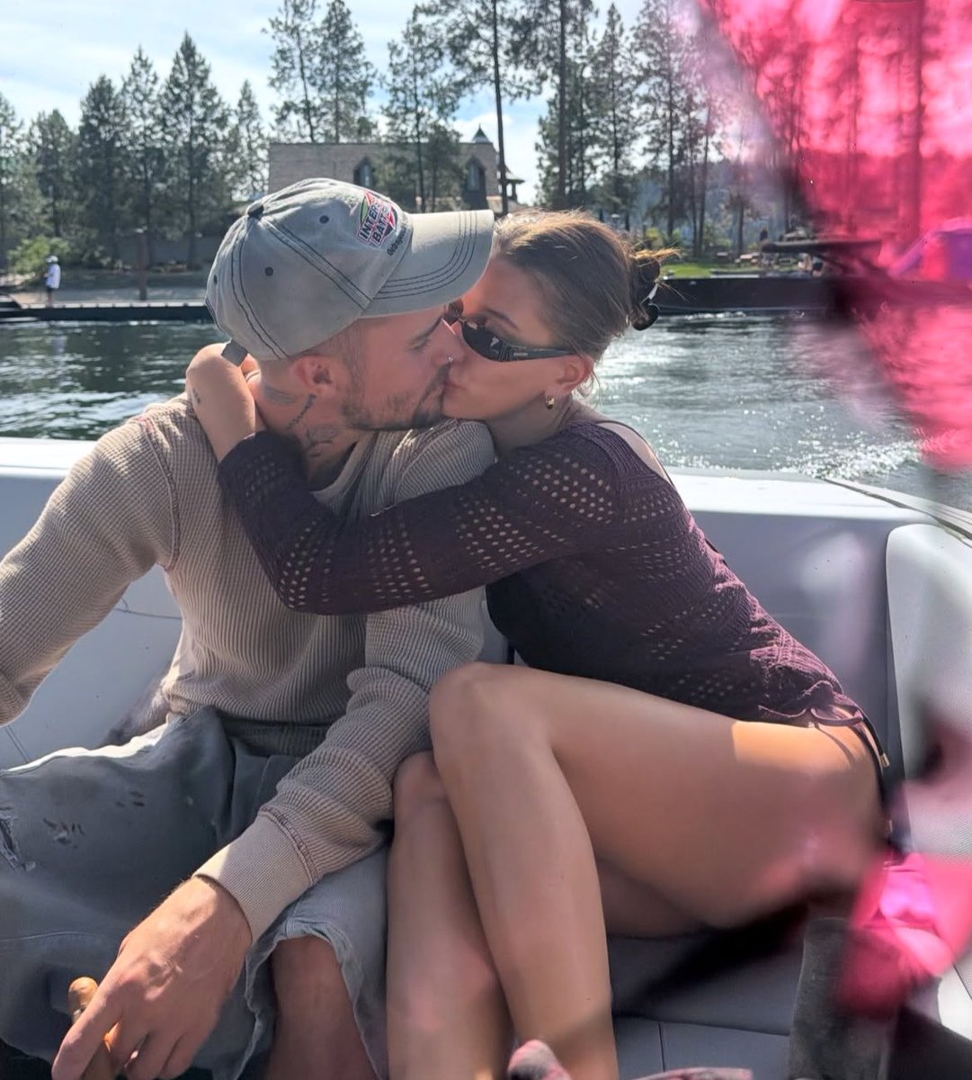 postsjustin's tweet photo. them. https://t.co/MpMyReeGPE