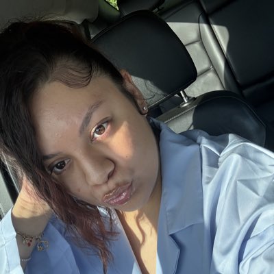 minniedimples's tweet photo. #NewProfilePic https://t.co/AMThavwcIJ