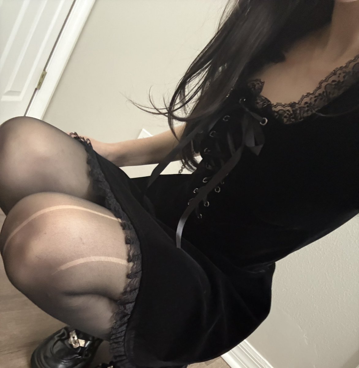 busybasmr's tweet photo. good evening 🖤 https://t.co/UUdQfnIIvK