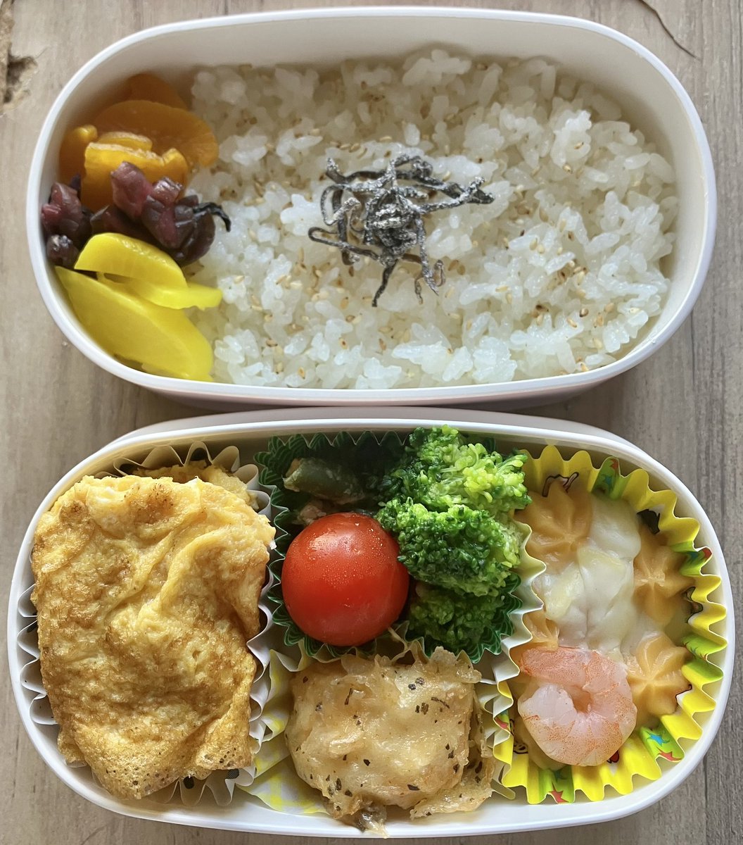 mountain_flat's tweet photo. おはようございます。
晴れ。
1学期ラストの可能性あり弁当。
期末テスト返却日。
そのまま夏休みのようなものに突入するらしい。
らしい。
今日も一日頑張りましょう！ https://t.co/TEOY8dou9n