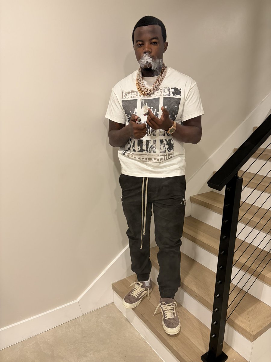 Jbrackzzz's tweet photo. ++$$$⛹🏽‍♂️🦅 https://t.co/STsfaWwTbq