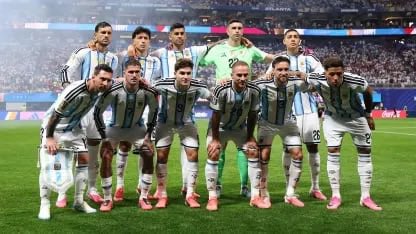 MiltonFriedom5's tweet photo. Con ustedes la única selección de América que está en Cuartos de Final. 

A mamarla todo un continente una vez más. https://t.co/fgxbd427Ha