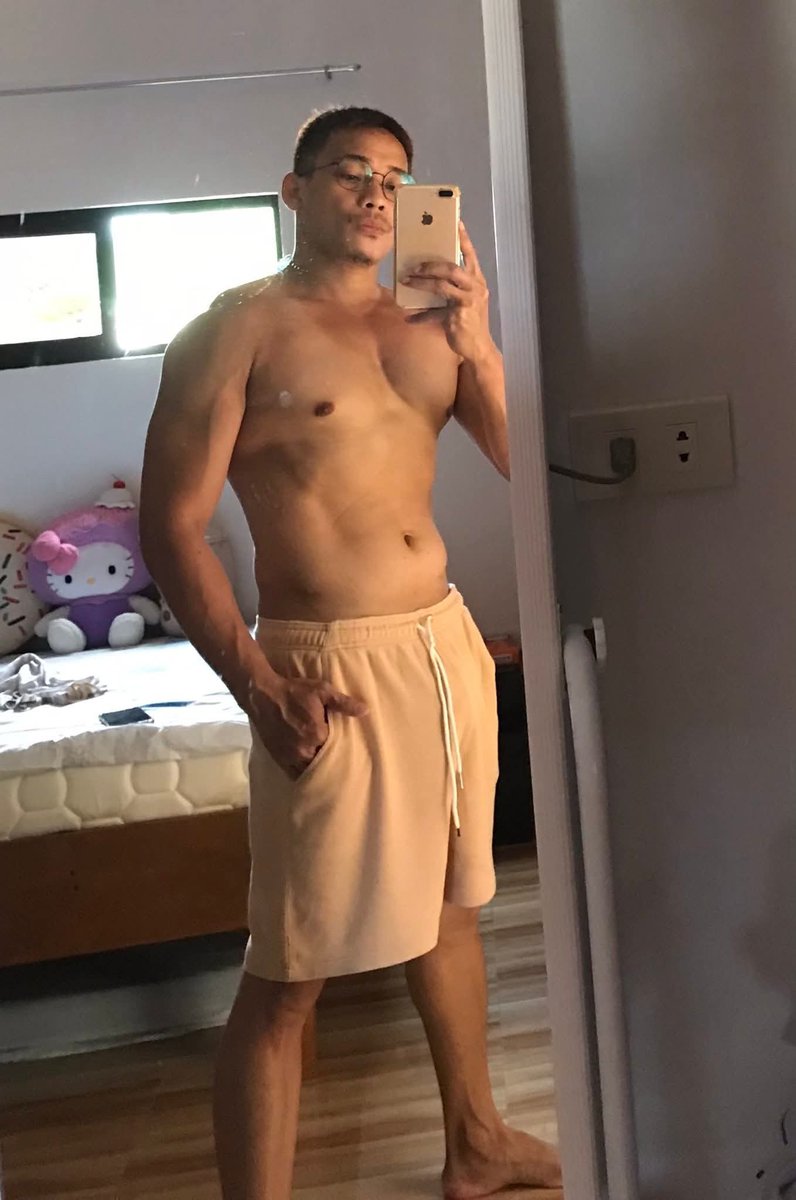HotDaddyFinn's tweet photo. morning https://t.co/VwZdXTxPTP