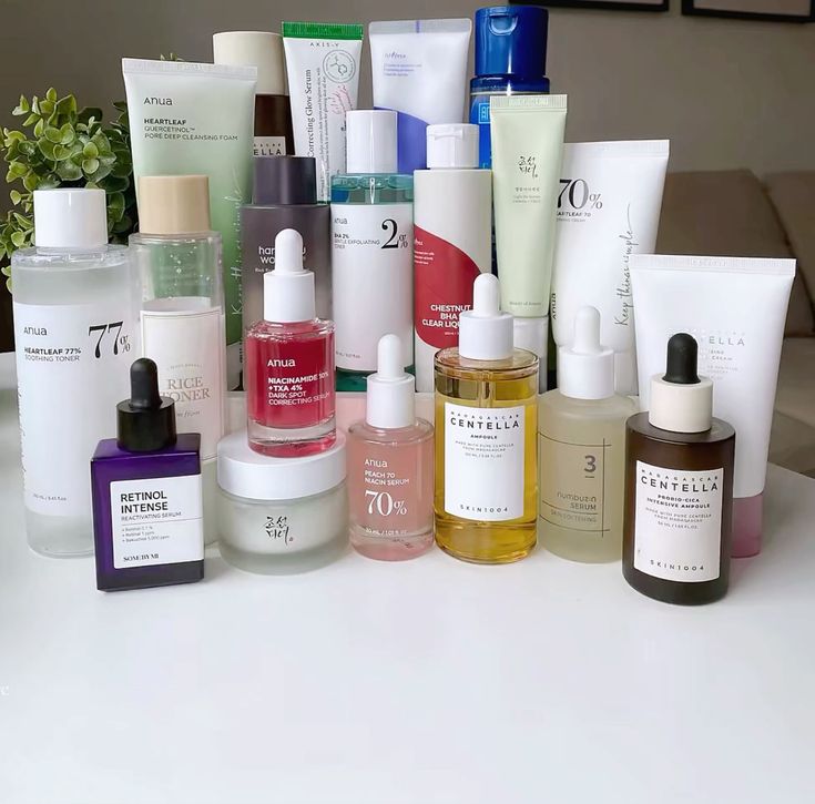 comprasdaannie's tweet photo. Produtos que eu recomendaria pra quem quer começar uma rotina de skincare coreana e não sabe por onde começar, uma thread: https://t.co/jOWWLUygdH