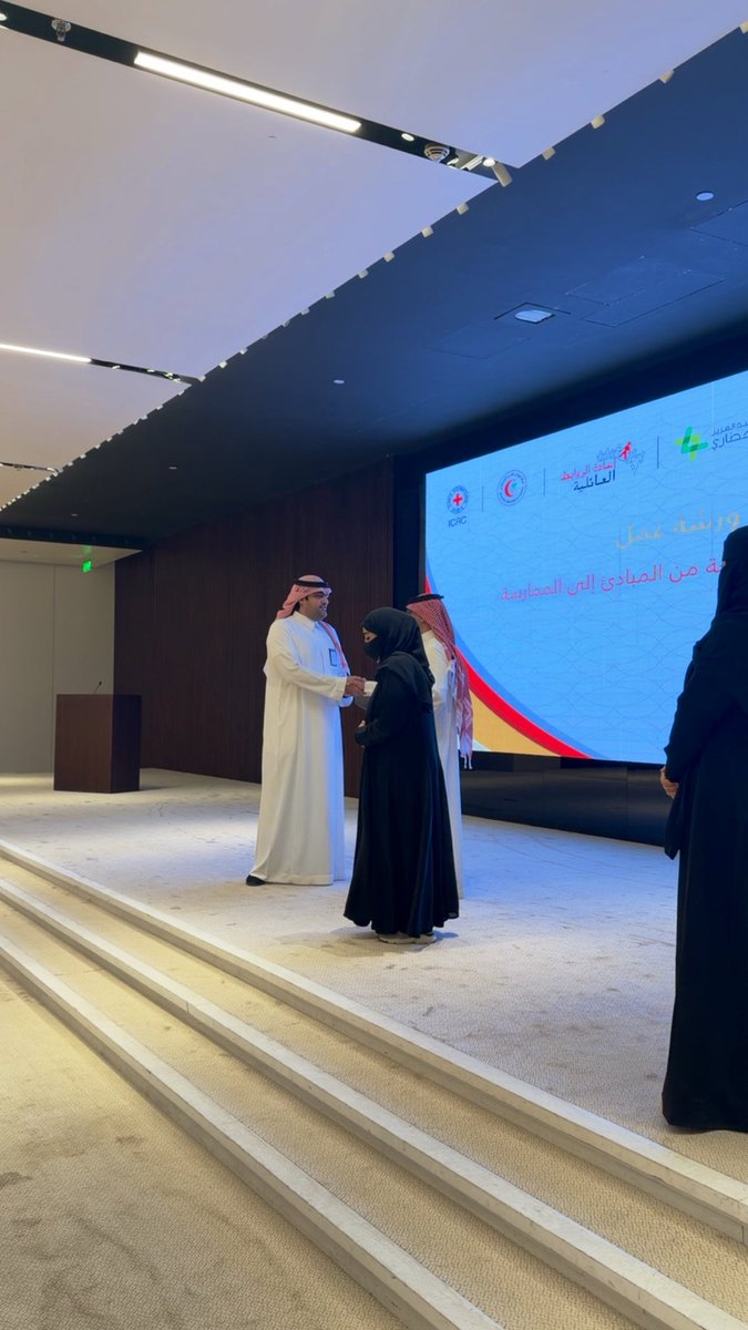 xi0li8's tweet photo. ورشه عمل مع الامير بندر بن فيصل آل سعود ❣️ https://t.co/evYp7jwAEM