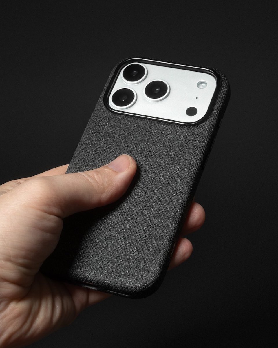 mophie's tweet photo. You’ll notice the moment you pick it up.

AeroKnit™ Fabric iPhone Case 

https://t.co/mqgAffMZTS https://t.co/Cq7y8WAlUV
