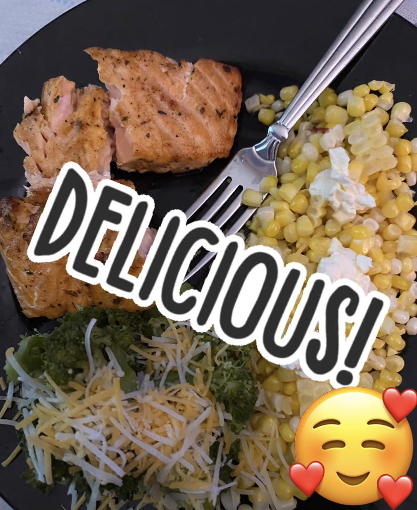 TweetyChick1971's tweet photo. Somebody loves me!! 
His names Chris &amp;, he’s an AMAZING cook!!

Here’s Dinner for tonight!! 😋

Get you a man who’ll make you dinner &amp;, you’ve got a man, forever!! 
#30YearsAndCounting https://t.co/QLdAPbUdXp