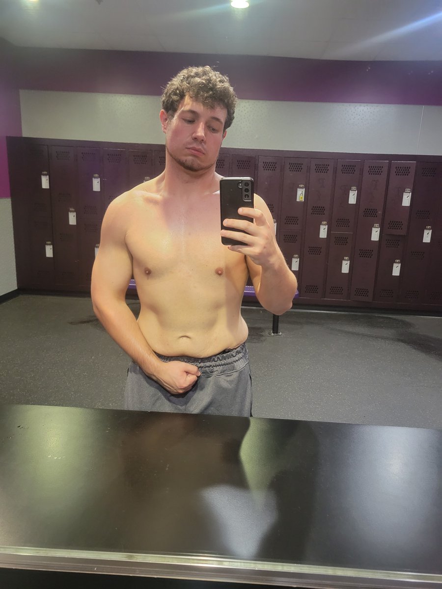 bigmac9564's tweet photo. recenty gym pics https://t.co/QGK0fhdVz9