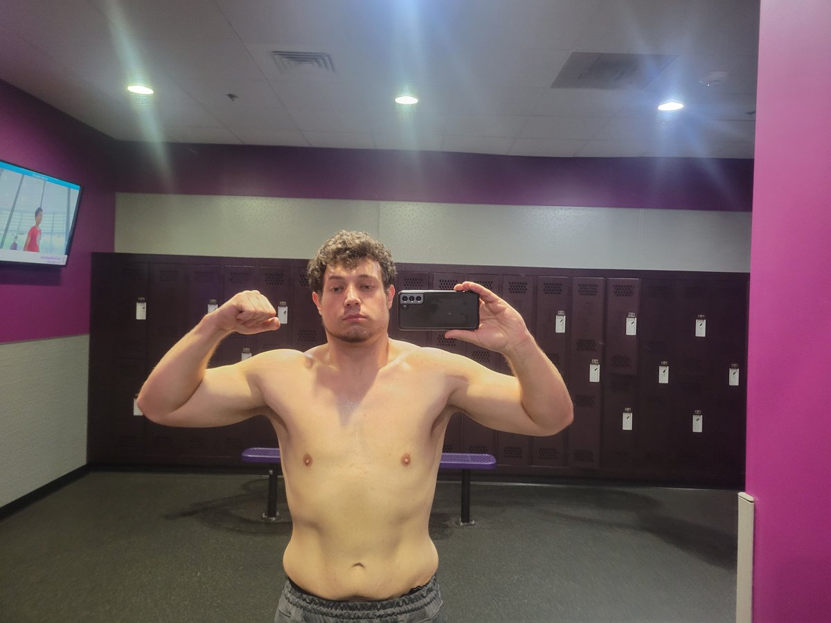 bigmac9564's tweet photo. recenty gym pics https://t.co/QGK0fhdVz9