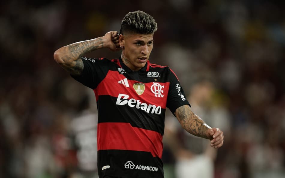 CentralFlaNacao's tweet photo. ⚠️ A Colômbia foi ELIMINADA da Copa do Mundo e Carrascal NÃO ENTROU em campo. https://t.co/zqM4ipMexI