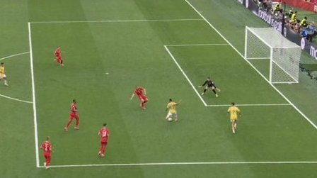 lkzbrabo's tweet photo. @futebol_info A culpa por essas quartas de final horríveis: https://t.co/DGxUK3vIyA