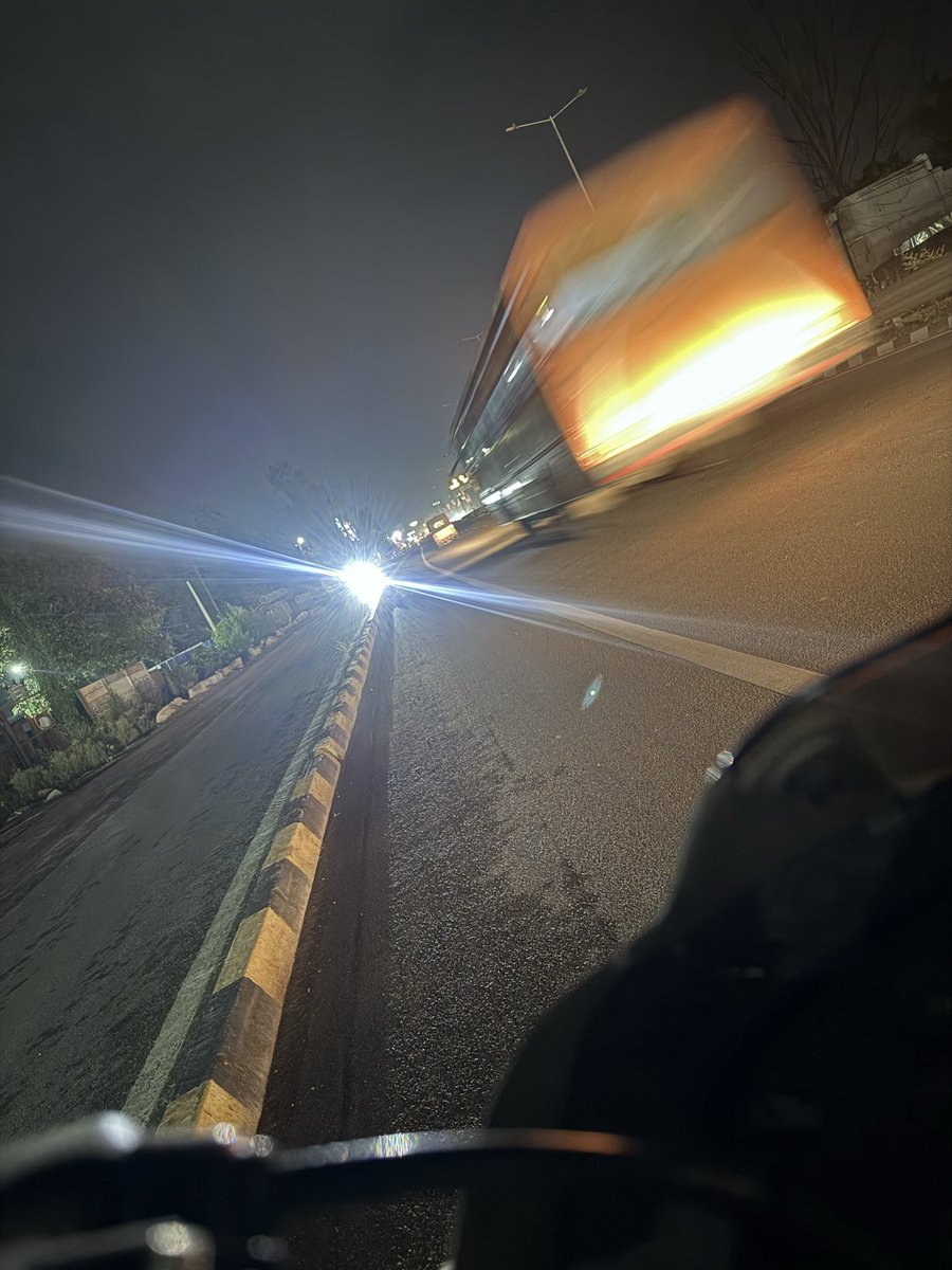 lettheworldwait's tweet photo. @myogioffice @myogiadityanath @NHAI_Official @MORTHIndia 

Can you please engage one of your engineer for the survey of road from Polytechnic (Lucknow) to Safedabad to identify the damages and get them repaired ASAP It is causing many accidents and there is no light operational https://t.co/gIxJK0RjnB