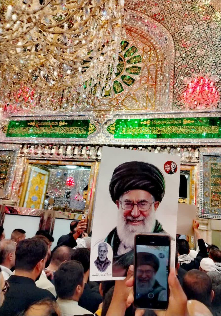 aseman638's tweet photo. عاشقِ علی به دیدارِ علی آمد💔
حضور مردم عزادار عراق در شب تشییع قائد امت امام خامنه‌ای با شعار لبیک یا سید مجتبی در حرم آقا امیر المؤمنین علیه السلام 
#باید_برخاست 
#امام_المجاهدین https://t.co/QZK71wZbmU