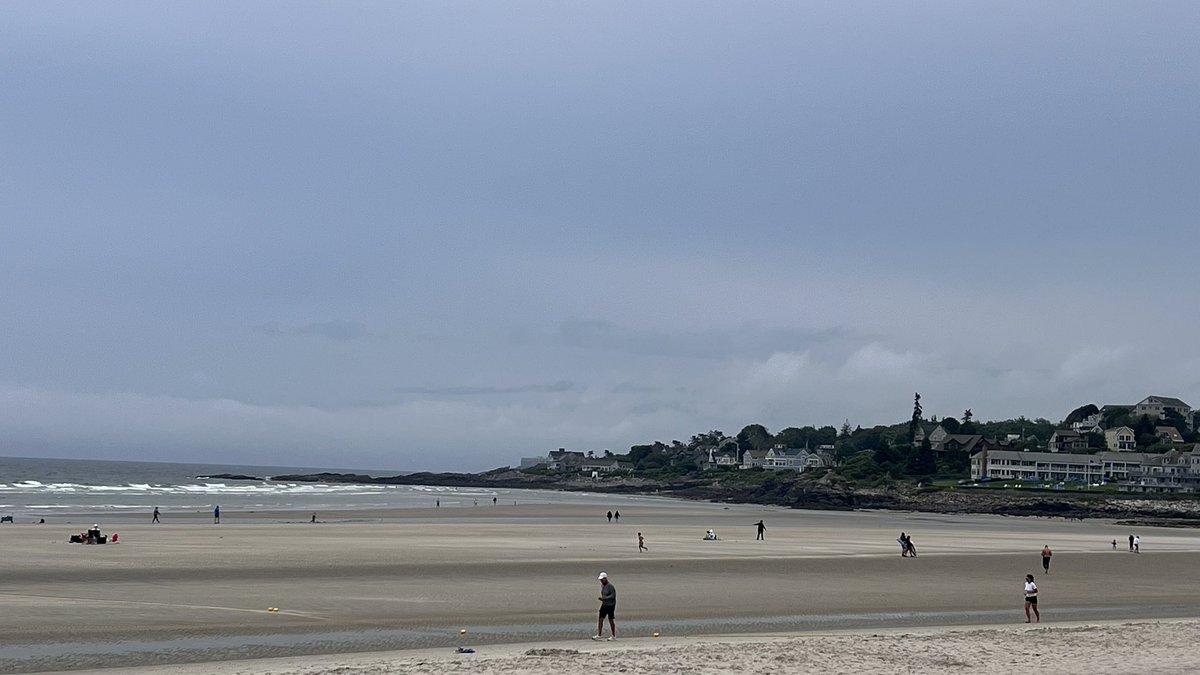 BarNoneMark's tweet photo. The heat is gone! Mid 60s today in Ogunquit and Kennebunkport. https://t.co/LTZjFHPhXC