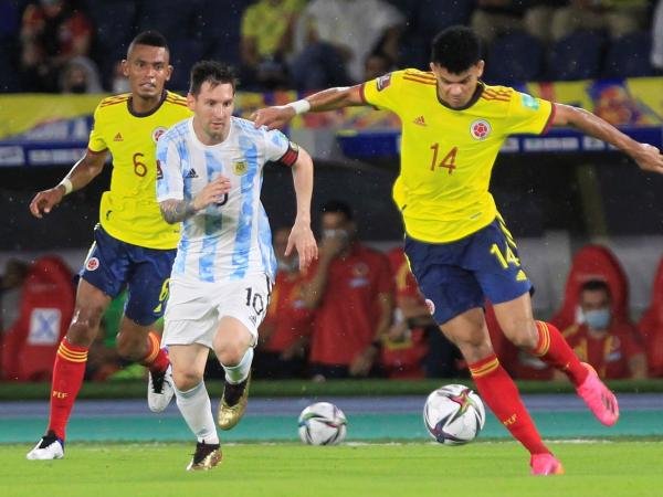 nadjib__fcb's tweet photo. لا ادري كيف سيكون مستوى سويسرا لكن المهم عدم مواجهة كولومبيا لان المباريات ضدهم دائما كانت معارك https://t.co/0dzGXr2ydH