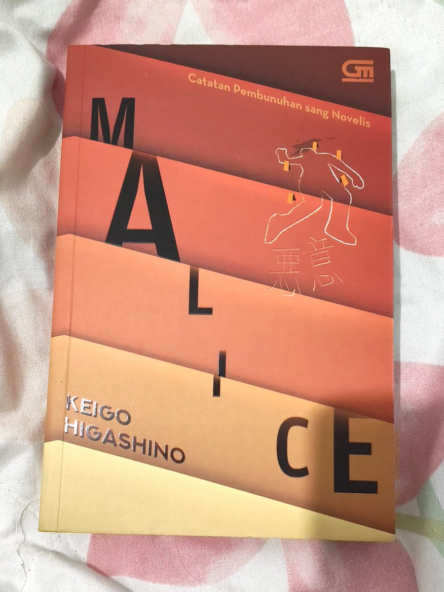 wiznkys's tweet photo. ㅤㅤ── 𝓒urrently 𝓡eading 📖

⋮ ⌗ ┆ Malice - Catatan Pembunuhan Sang Novelis
by Keigo Higashino

ᝰ 304 pages .ᐟ

⚠️ might contains spoiler https://t.co/uYMQH2BuYJ