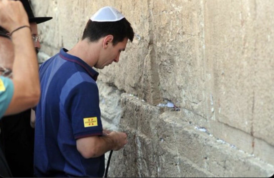 DefiyantlyFree's tweet photo. The more it makes them mad, the more it should be posted. 

Am Yisrael Chai https://t.co/WHJAdkbid9