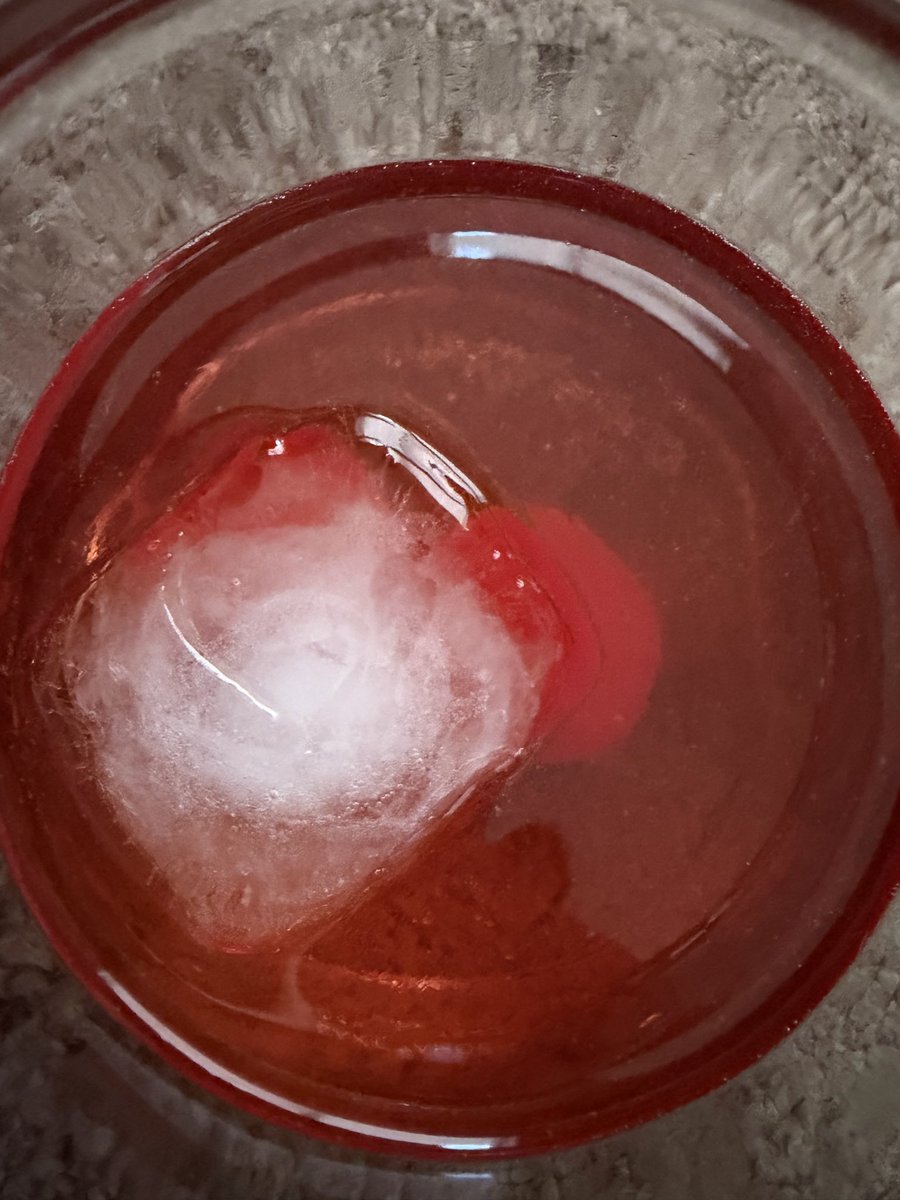 BarnOwl85's tweet photo. I used the cheap cherries. 🥃 https://t.co/6raQpw3KME