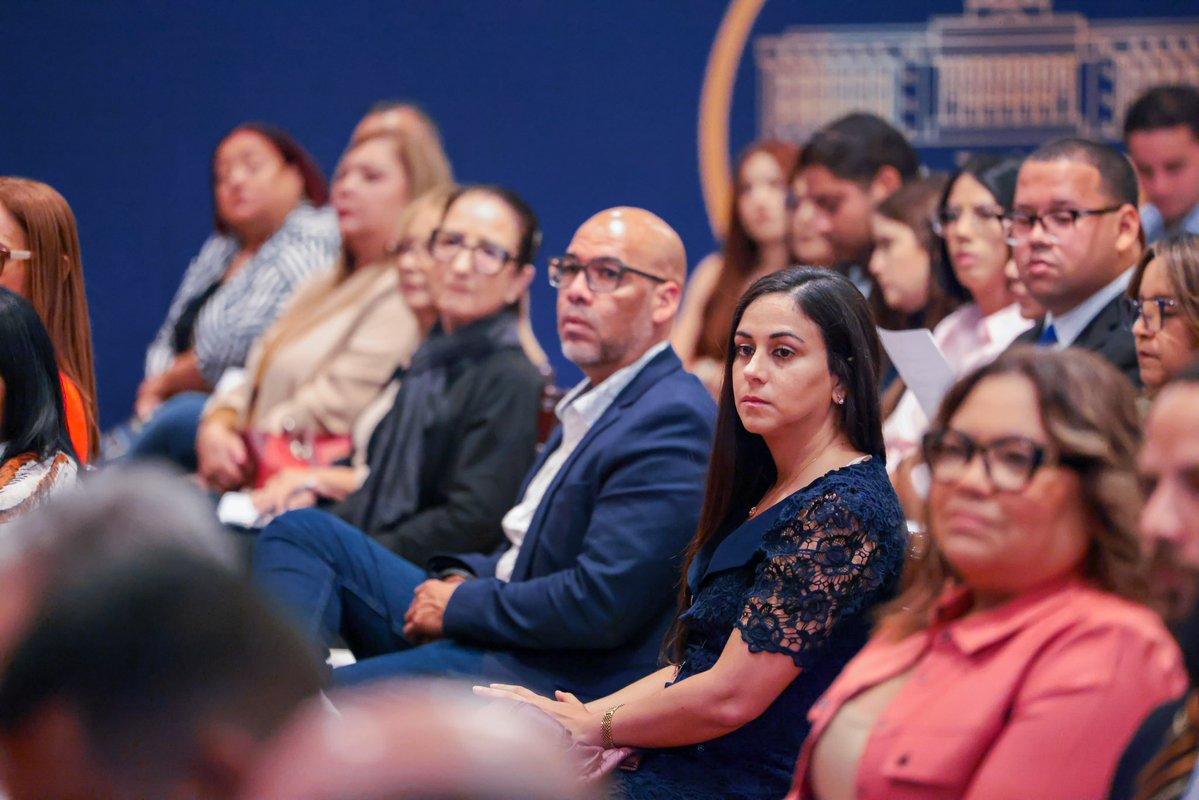 trschatz51's tweet photo. Participé de la Cumbre de Legisladores Municipales del Distrito de Guayama, organizada por el senador Wilmer Reyes bajo el lema "Liderazgo, Gobernanza, Innovación y Servicio Público".

Seguimos fortaleciendo los gobiernos municipales con cercanía al pueblo y preparación. https://t.co/rvbj6w92Is