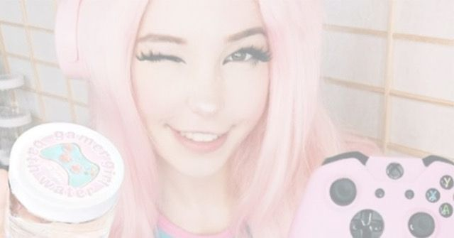 MomoiroK1ri's tweet photo. me da mucha pena que ella sea tan problemática, si tan solo hubiese hecho contenido para chicas en vez de para hombres otakus pajeros e incels todos la amaríamos “(ノ _ <,, ). por cierto, me gusta mucho su maquillaje aaaa lloro .·°՞(っ-ᯅ-ς)՞°·. https://t.co/KxEoZQXPNq
