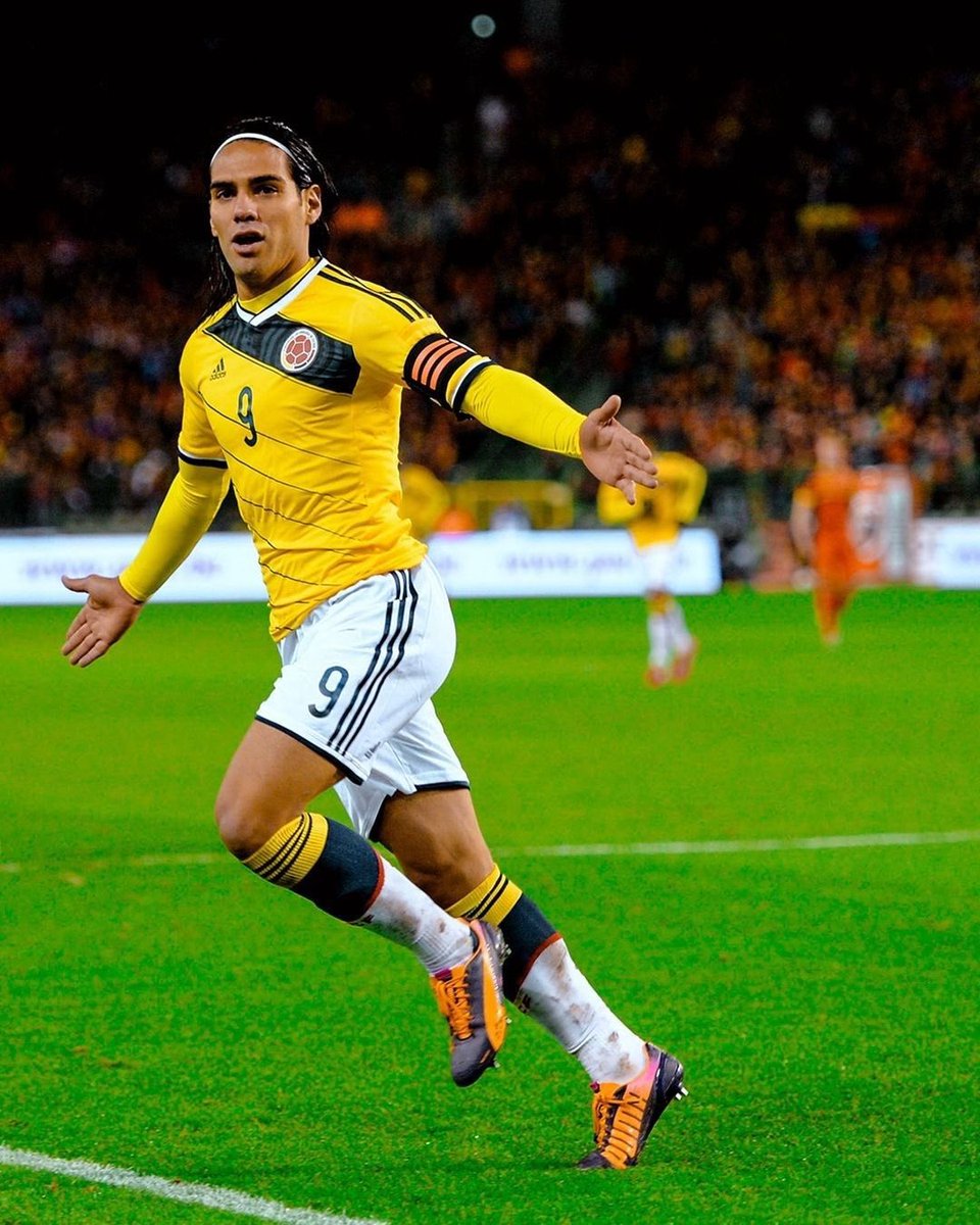 canterano_'s tweet photo. Pasan los años y seguimos sin encontrar alguien como él, no hay nadie que ni siquiera se le acerque medianamente. 

Te extraño con mi vida, Falcao. https://t.co/4X4IfE8Sd2