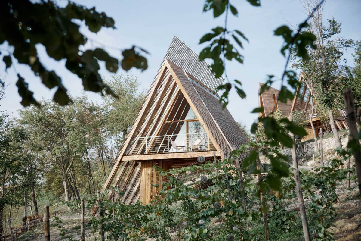 CONTEMPORIST's tweet photo. A Collection of A-Frame Cabins Overlooks the Vineyards of Italy

Explore the project > https://t.co/s31c9tVb96 https://t.co/qllZ4vfvpp