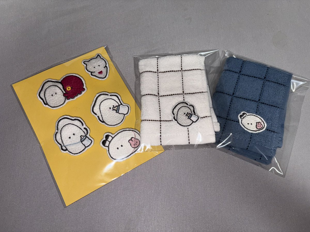 naph_kaki's tweet photo. お義母さんが刺繍でかきちゃん達のワッペン作ってくれたの……🦪🥰クオリティがすごすぎる✨
#つぶらー #つぶ活 #つぶらな瞳の仲間達 https://t.co/aqSRRUDFQi