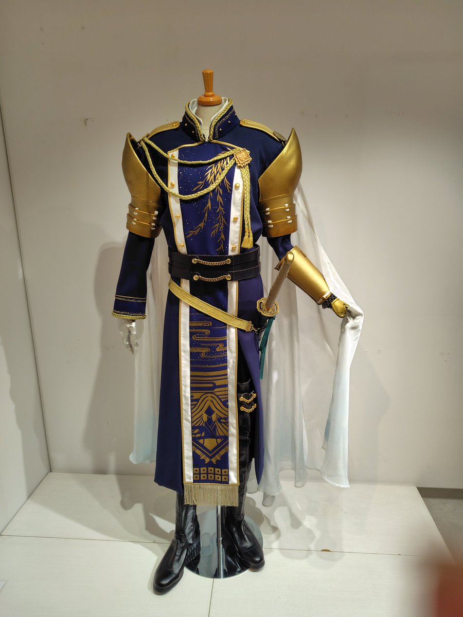 53_rin's tweet photo. シャンテのネルケPOPUPの衣装展示が青江極になったのでお写真撮りにいってきた〜 https://t.co/1m7fLspwNz