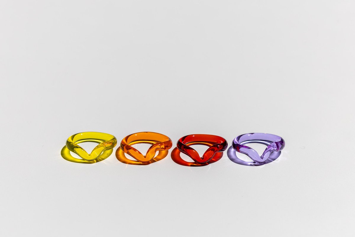 iroiroglass's tweet photo. つやつやぴかぴかガラスのリング💍✨ https://t.co/xyP7YLzhXq