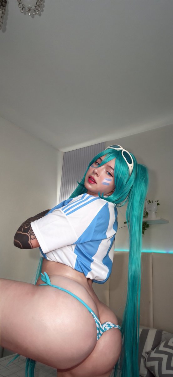 Hana_c4's tweet photo. Llegó su Miku senpai de gran corazón 😌🇦🇷 vamos Argentina 🩵🤍🩵 https://t.co/ou4Y3qN50R