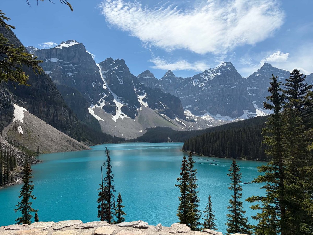 explorercanada's tweet photo. 7/7 モレーンレイク https://t.co/AiTP0gPnVY