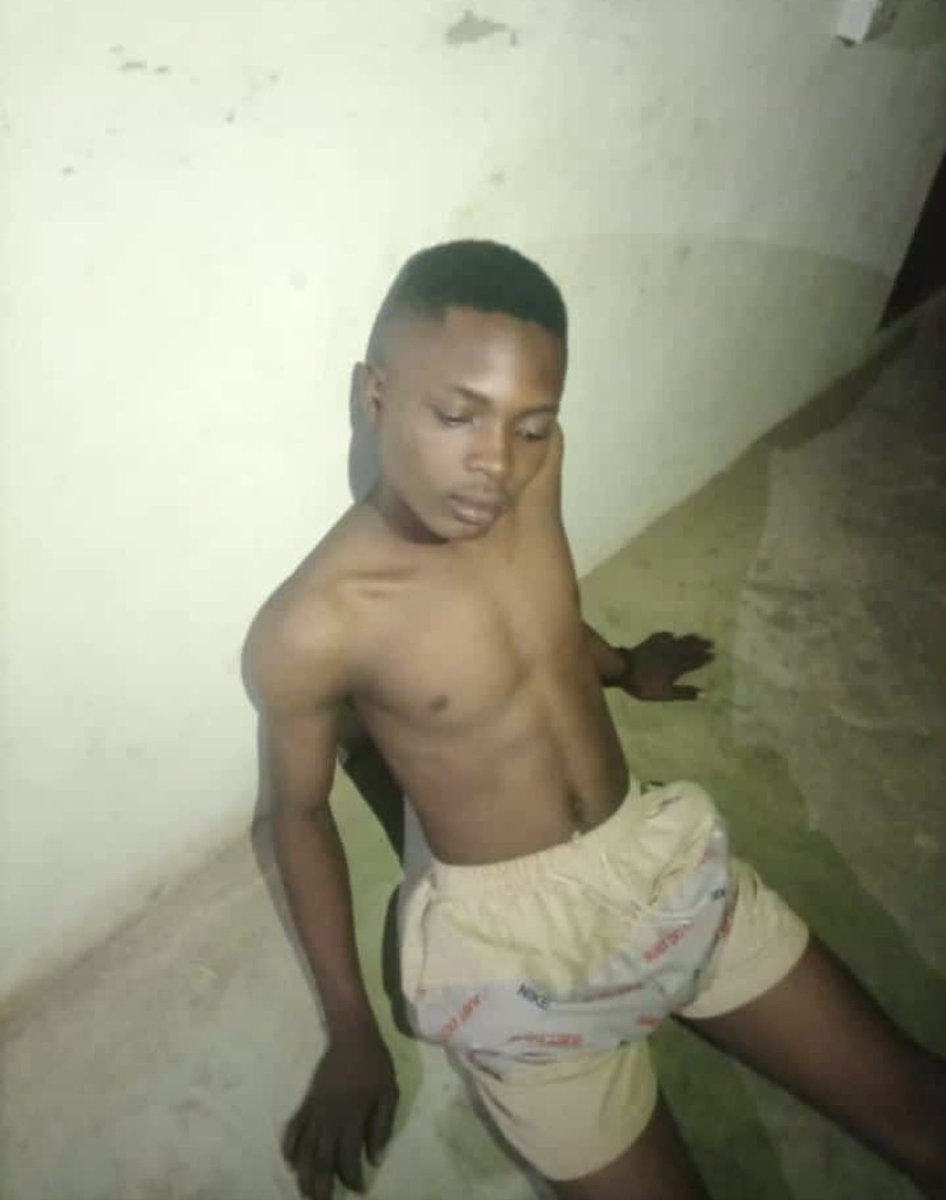 ben_sznn's tweet photo. @Owen_jpegs My head just dey hot 💔
I’m tired man https://t.co/M3Ytxi5u3s