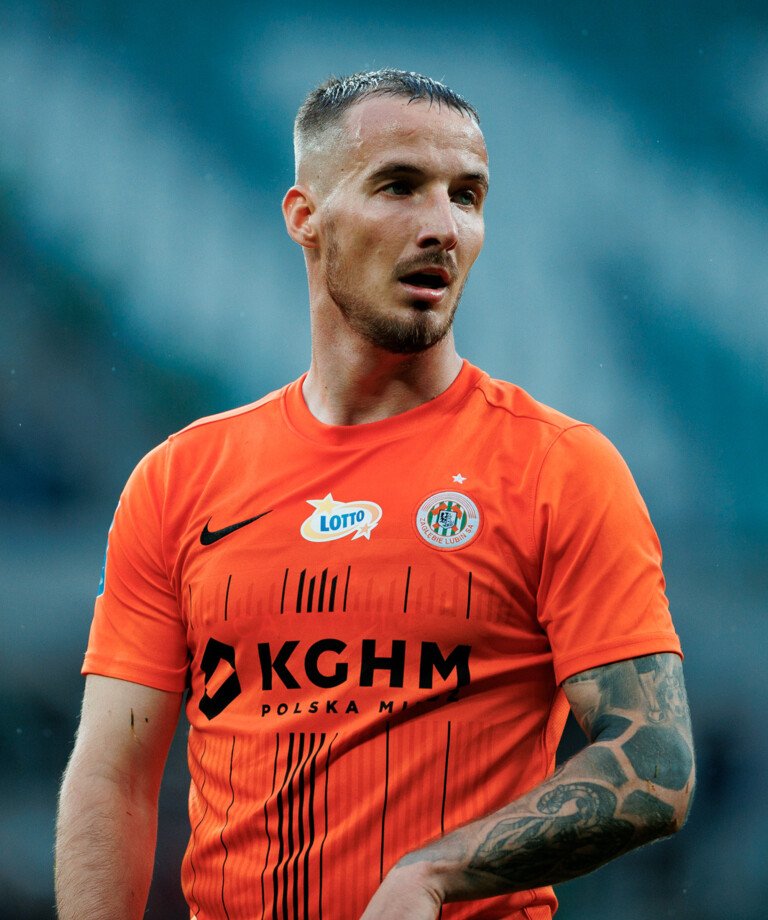 Renas_Baker's tweet photo. 🚨 Adam Radwański is very close to returning to #WisłaPłock! Everything is agreed and only minor details remain. Within a few days, the 28-year-old midfielder will jointhe club's training camp ahead ofthe new #Iliga season.#WisłaPłock #Transferers #Betclic1Liga #Radwański #1Liga https://t.co/F0EwdrZWcc