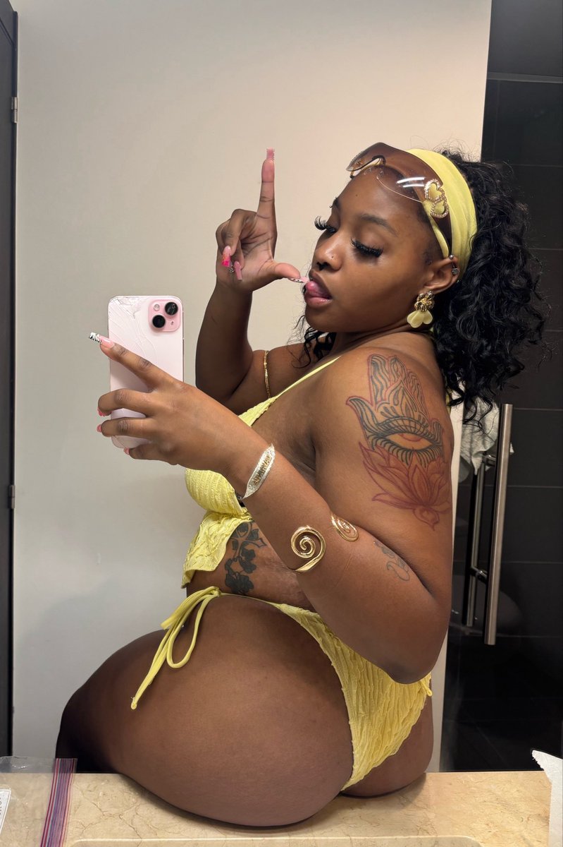 princessluvrgrl's tweet photo. youre already triggered, arent you? 😵‍💫🌀 https://t.co/DTwUUY0W7Q