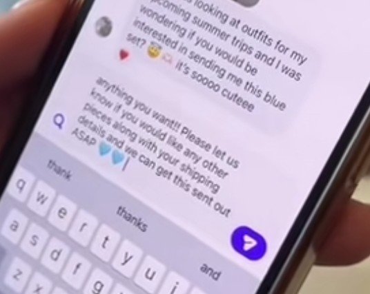 verstapinto's tweet photo. me estalla que literalmente en el video las chicas estan re contentas y hasta dicen: realmente necesitabamos esto

los canjes ayudan un monton a los negocios mas si la persona tiene millones de seguidores

+ ni siquiera se lo pide gratis y las chicas le preguntan que mas quiere https://t.co/ge9ldqjwbm