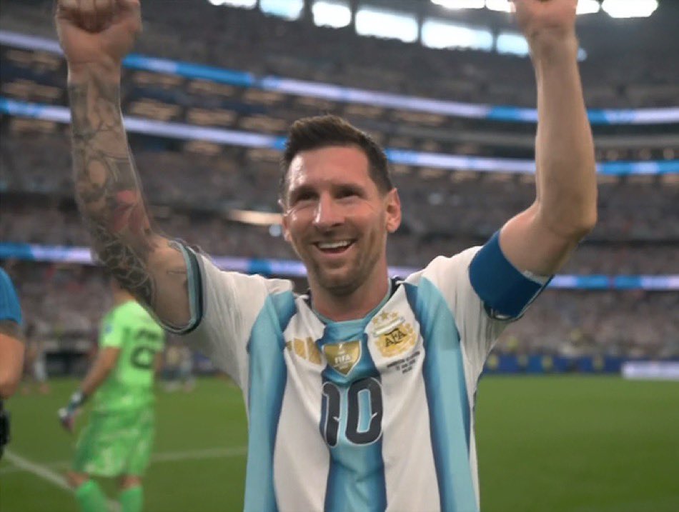 schaves_juli's tweet photo. @IbaiLlanos Y obviamente que argentina ,bolsa de pus https://t.co/5JHDQKtDBf